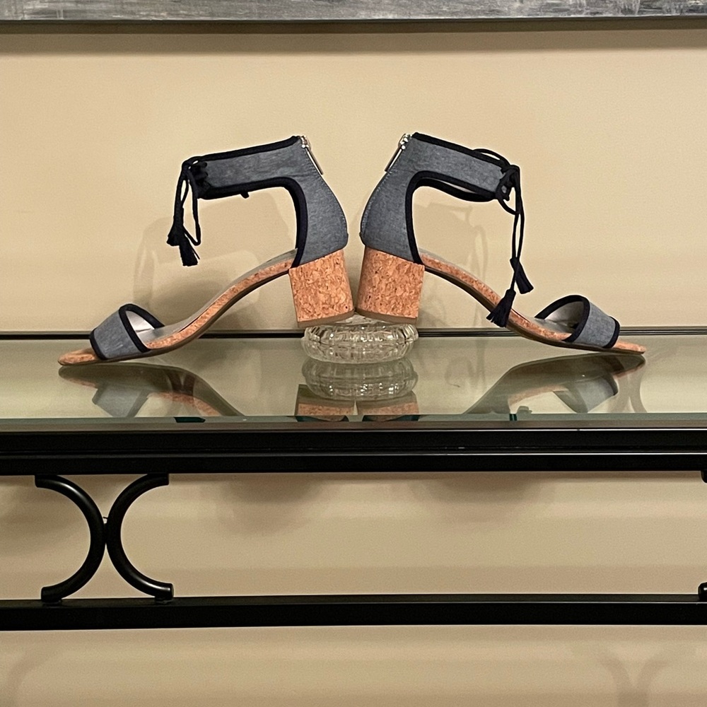 Bandolino cork/denim sandals size 7.5